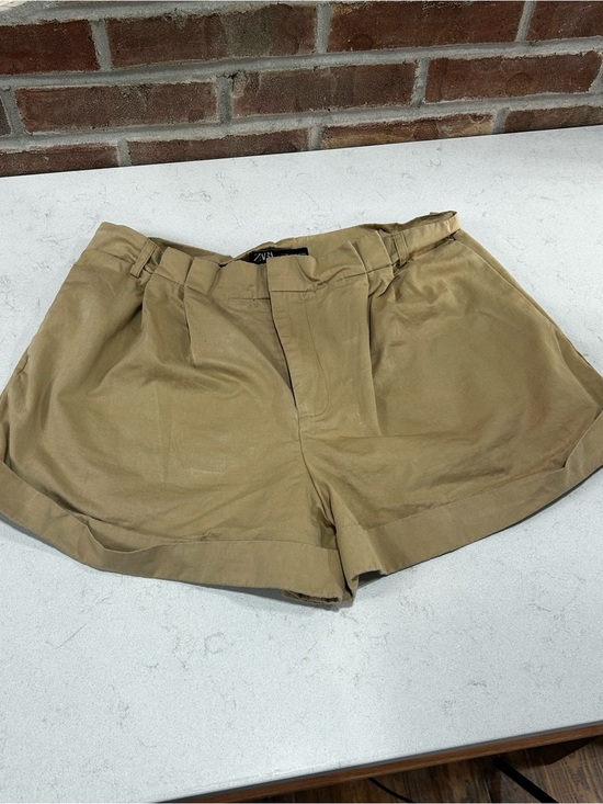 Zara Pants - Zara Tan High-Waist Pleated Cuffed Shorts